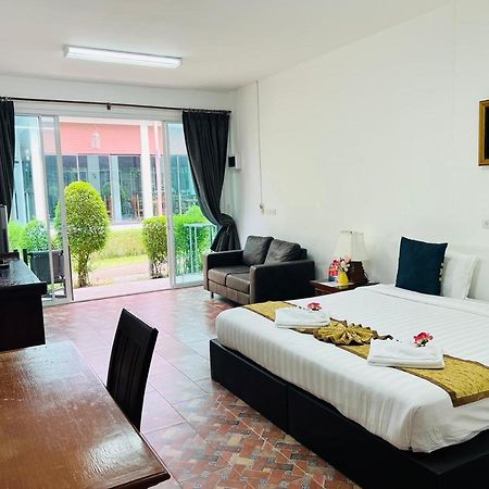 Bora Bora Villa Phuket Chalong Eksteriør billede