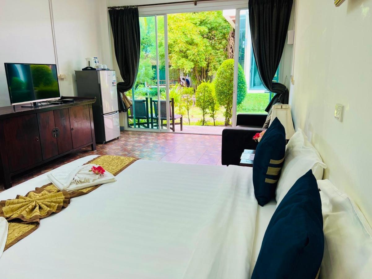 Bora Bora Villa Phuket Chalong Eksteriør billede