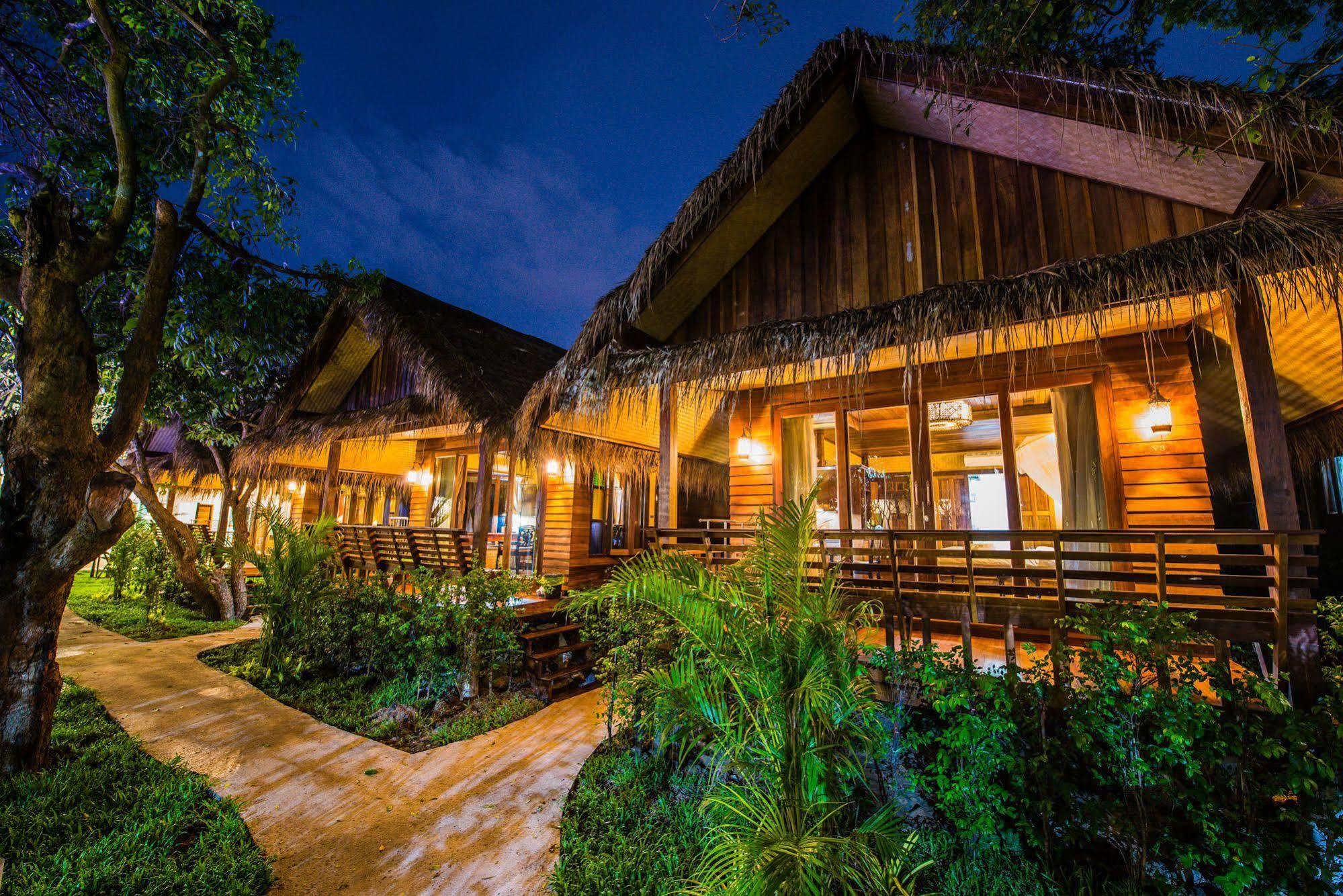 Bora Bora Villa Phuket Chalong Eksteriør billede